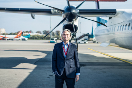 Appelé à remplacer Johan Vanneste en 2018, René Steinhaus prend un virage professionnel et quitte l’entreprise qui gère l’aéroport. (Photo: Mike Zenari/Archives)