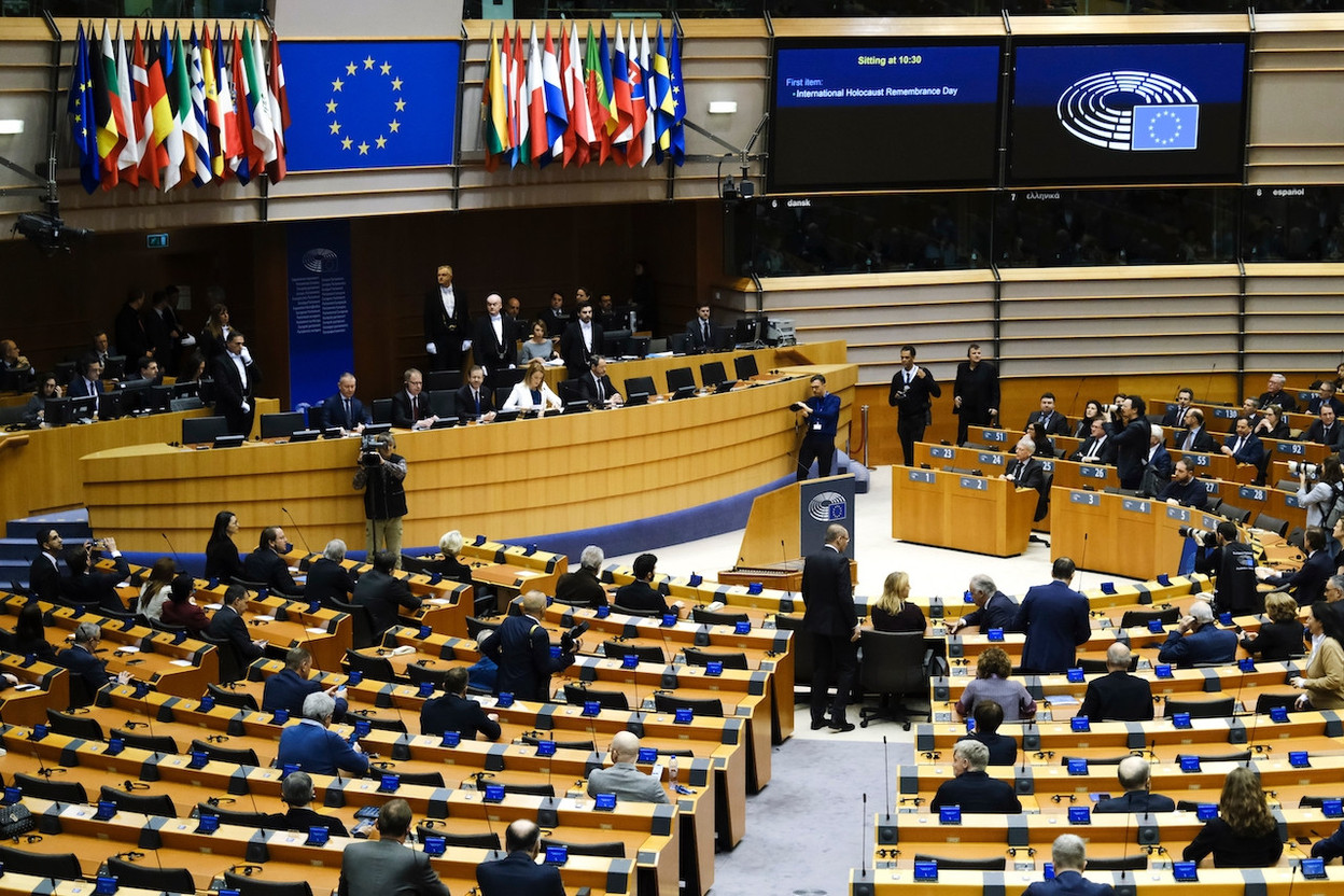 Members of the European Parliament will be examining the European Commission’s proposal for an Omnibus Directive, a project that is likely to pit the advocates of simplification against the defenders of regulation. Photo: Shutterstock