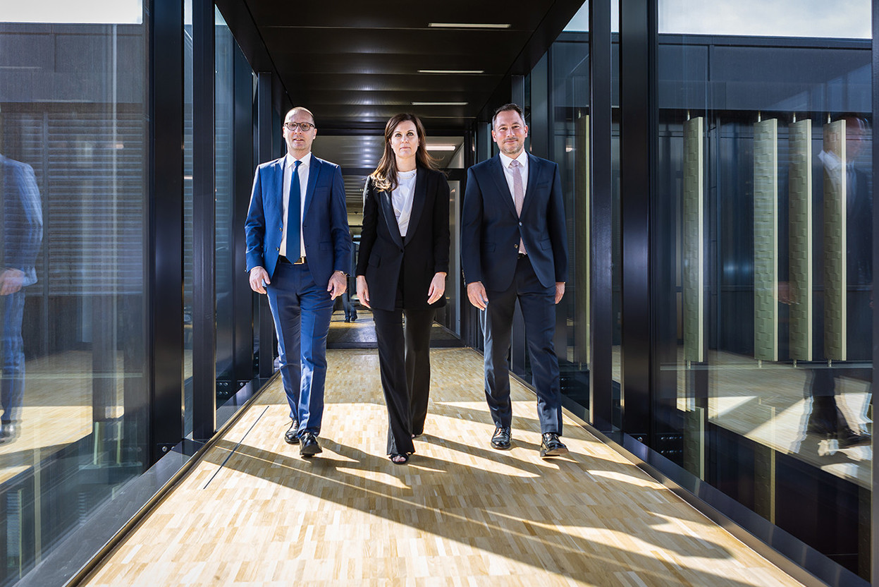 Steve David, Chief Executive Officer; Francesca Messini, Chief Risk Officer; Michael Klinkner, Chief Operating Officer photo : ©Olivimages