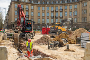 Chantier du tram avant le pont Adolphe. ((Photo: Matic Zorman / Maison Moderne))