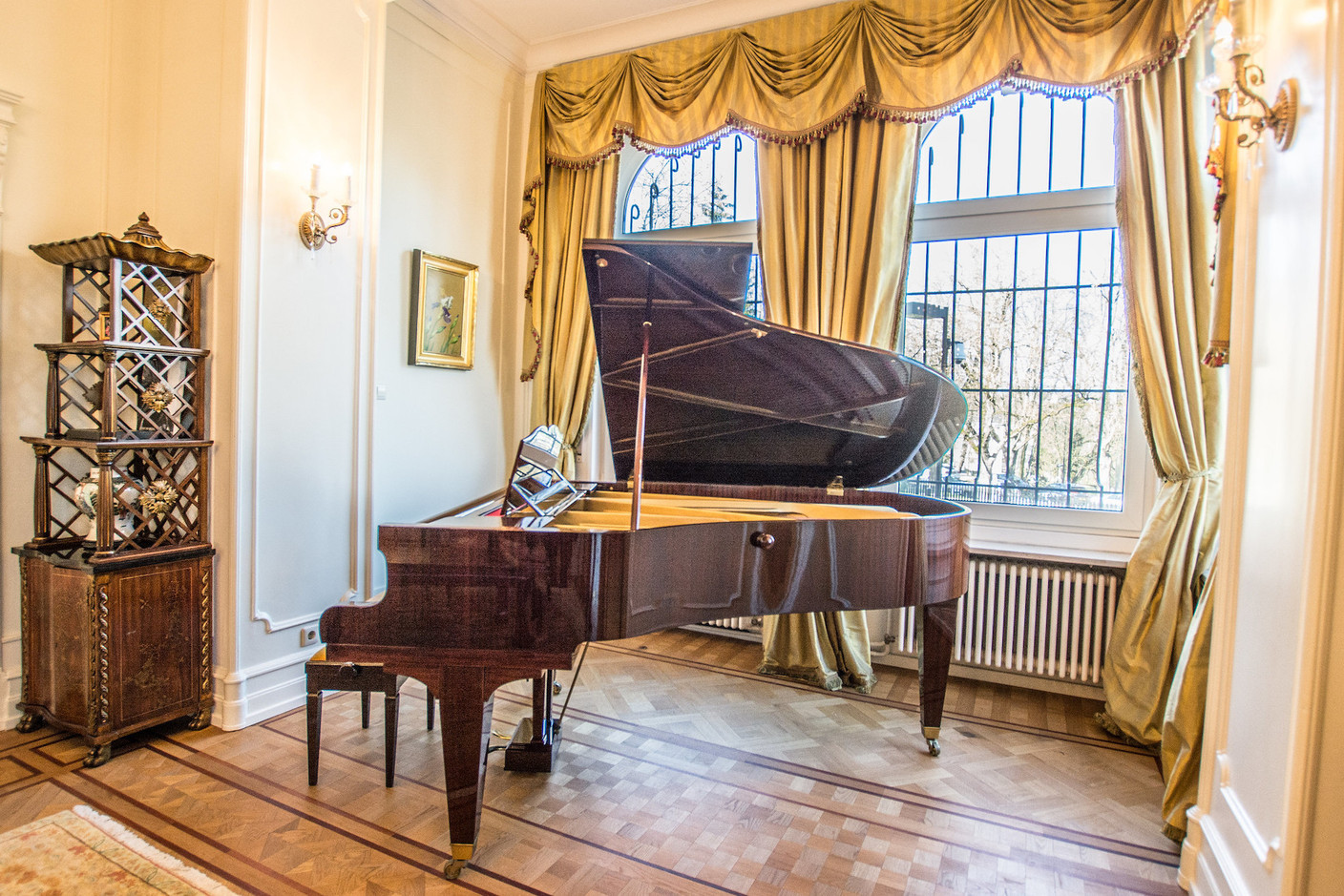 Le piano de la résidence.  Ambassade des États-Unis au Luxembourg