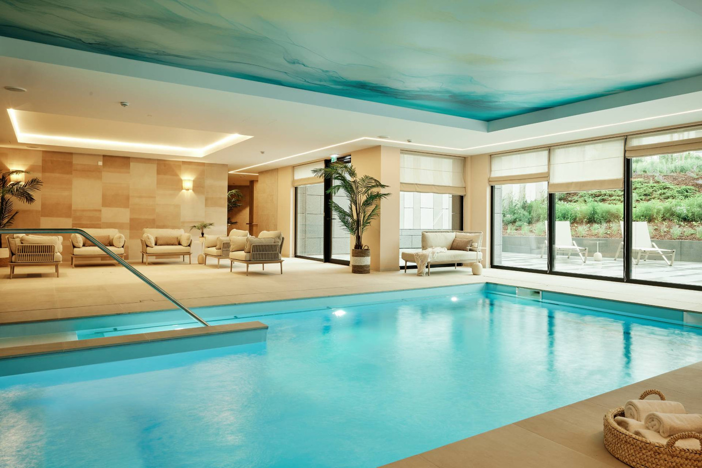 Une piscine est aménagée pour offrir aux résidents une mobilité active. (Photo: spnkr)