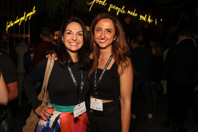 Petya Sheremetska (EIB) et Asya Petrova (Cabinet dentaire Asya Petrova). (Photo: Marie Russillo/Maison Moderne)