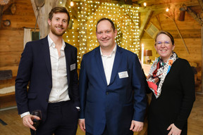 Adam Watkins (Cinven), Alexander Bräuer (Banque Internationale à Luxembourg) et Martina Frisch (BIL Manage Invest) au cocktail d'hiver de Lafo à la Brasserie Schuman, le 11 février 2025. (Photo: Pancake! Photographie)