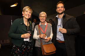 Anne-Lise Demortier (SD Worx) et Nathalie Bourdeau (Maison Moderne) et Vincent De Cuypere (SD Workx). (Photo: Eva Krins/Maison Moderne)