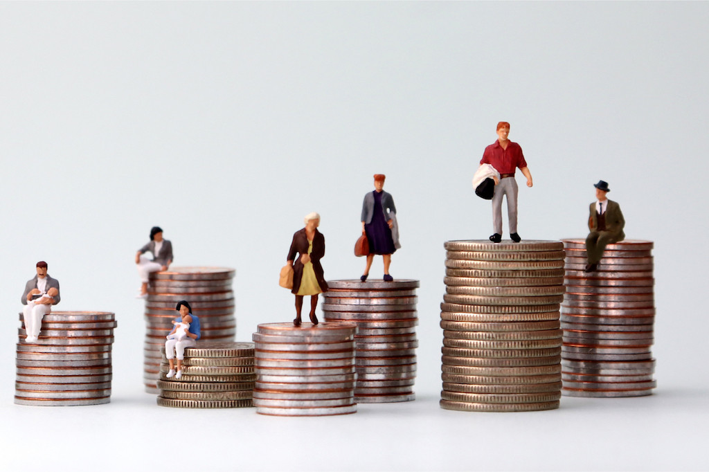 Les inégalités transparaissent également au regard de l’évolution du revenu selon les différentes catégories de ménages. (Photo : Shutterstock)