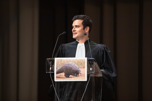 Davoud Hatami est avocat associé au sein du cabinet LexField. (Photo: Simon Verjus/Maison Moderne)