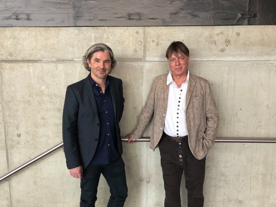 
Olivier Toth et Luc Henzig ont annoncé que le nouveau balcon du Club, la deuxième salle du complexe eschois, devrait connaître ses premiers concerts en janvier prochain.  (Photo: Maison Moderne)