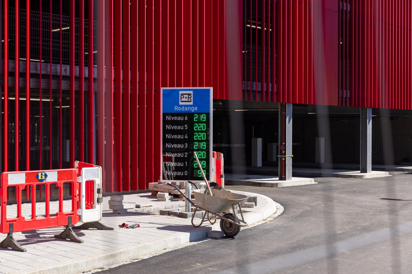 Work is not quite finished at the P+R in Rodange. Photo: Romain Gamba/Maison Moderne