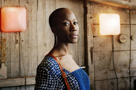 La chanteuse malienne Rokia Traoré est en concert à la Philharmonie ce samedi. (Photo: MathieuZazzo)
