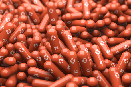 Développé par Ridgeback Biotherapeutics et Merck Sharp & Dohme (MSD), le Lagevrio agit en interférant avec la réplication du virus. Cela l'empêche de se multiplier, ce qui maintient les niveaux de virus bas dans le corps, et réduit ainsi la gravité de la maladie. (Photo: Shutterstock)