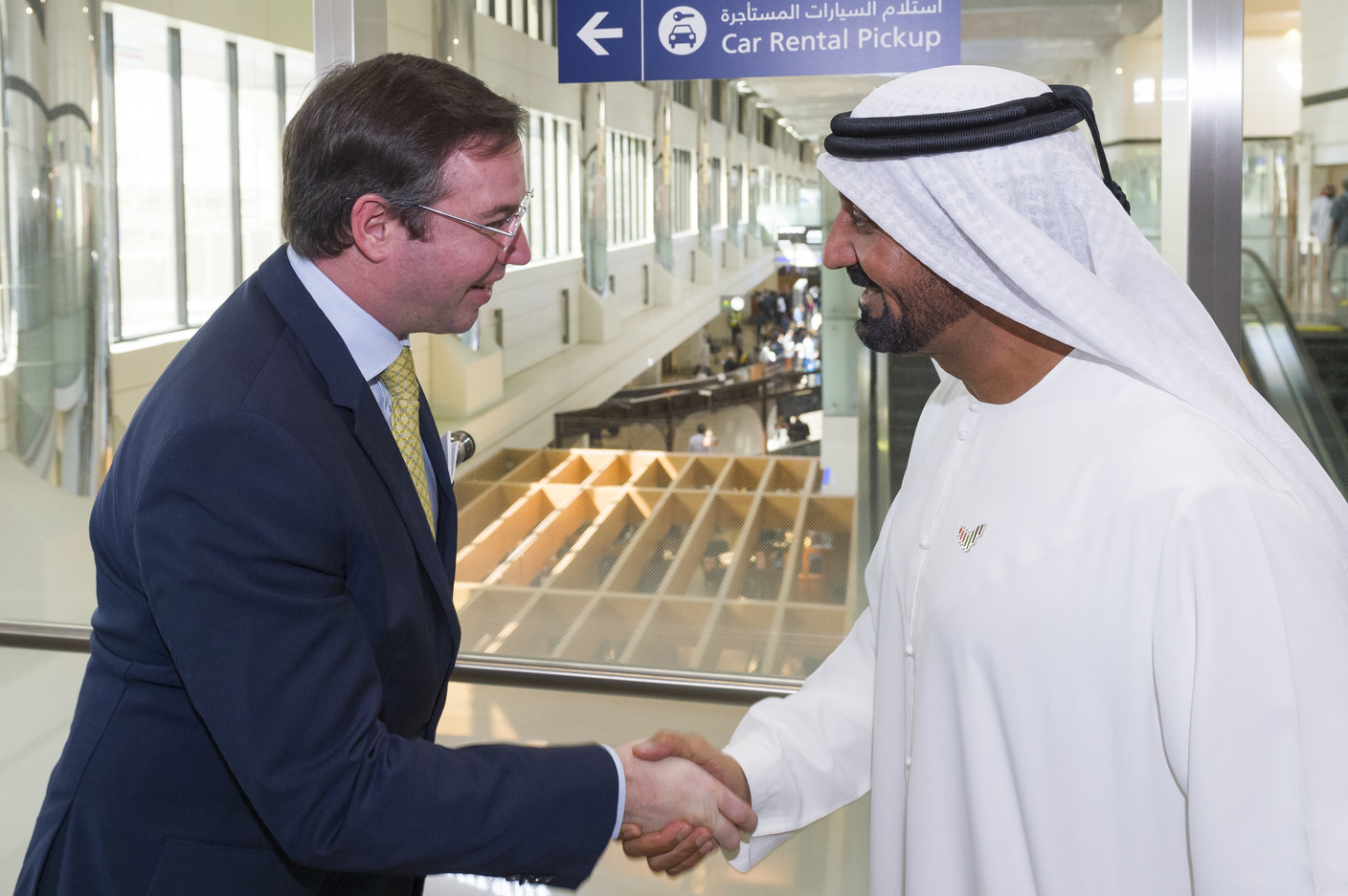 (de g. à dr.) S.A.R. le Grand-Duc héritier; cheikh Ahmed Bin Saeed Al Maktoum, président-directeur général d’Emirates Airline & Group et président du Comité supérieur de l’Expo 2020. (Photo: © SIP / Jean-Christophe Verhaegen, tous droits réservés)
