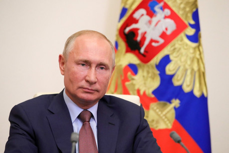 Le président russe, Vladimir Poutine, a pris la communauté internationale au dépourvu en décidant de reconnaître l’indépendance des deux régions séparatistes de l’est de l’Ukraine, légitimant ainsi une éventuelle offensive militaire dans ces territoires russophones du Donbass. (Photo: Shutterstock)