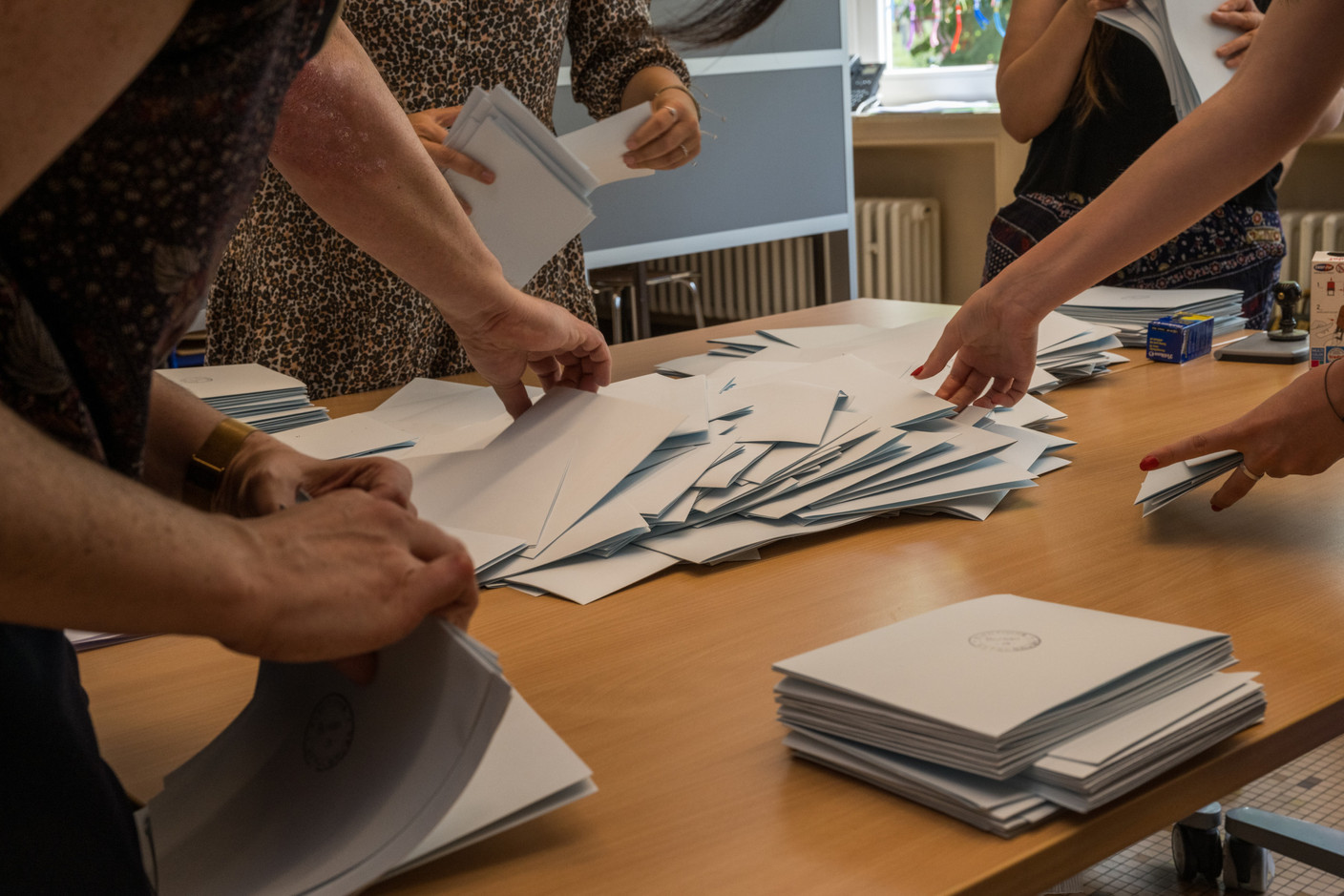 Election workers are seen counting ballots in Ettelbruck, 11 June 2023. Photo: Nader Ghavami