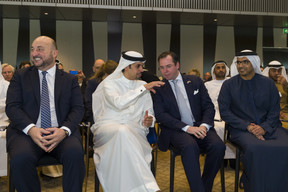 Étienne Schneider, S.A.R. le Grand-Duc héritier et Majid Saif Al Ghurair, président de la Chambre de commerce et d'industrie de Dubaï. (Photo: SIP / Jean-Christophe Verhaegen)