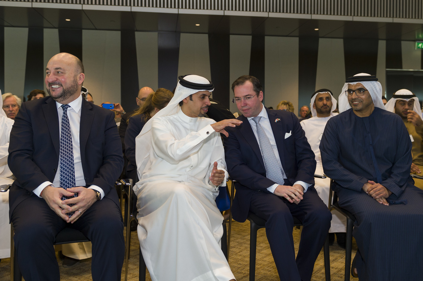 Étienne Schneider, S.A.R. le Grand-Duc héritier et Majid Saif Al Ghurair, président de la Chambre de commerce et d'industrie de Dubaï. (Photo: SIP / Jean-Christophe Verhaegen)