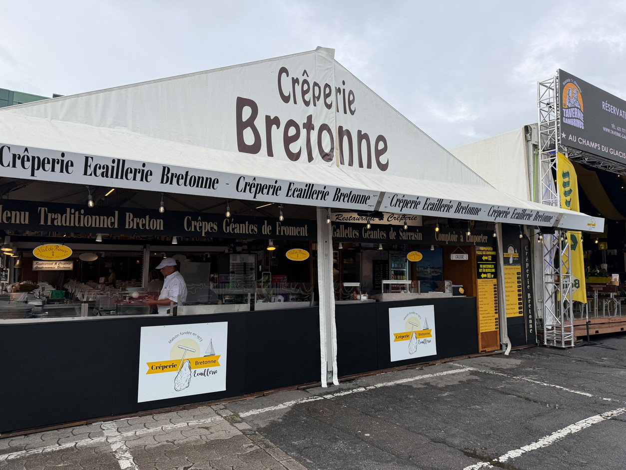 At the Crêperie Bretonne, a crêpe with sugar costs €4, just like everywhere else in the countryside. (Photo: Paperjam)