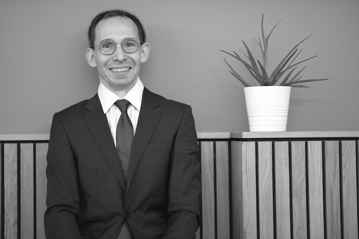 Daniel Adam: «Notre structure est organisée pour rendre un service complet et optimal tout en étant très attachée à la qualité des relations humaines, au respect de notre clientèle, à ses valeurs et à son parcours personnel.» (Photo: AR Services SA)