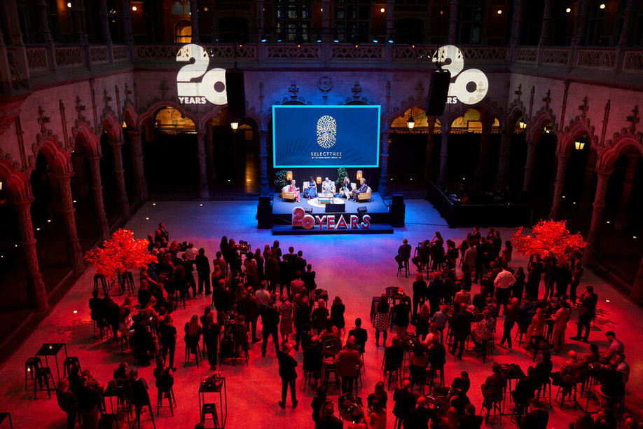 Select Group celebrates 20 years at the Antwerp Stock Exchange. (Photo: Select Group)