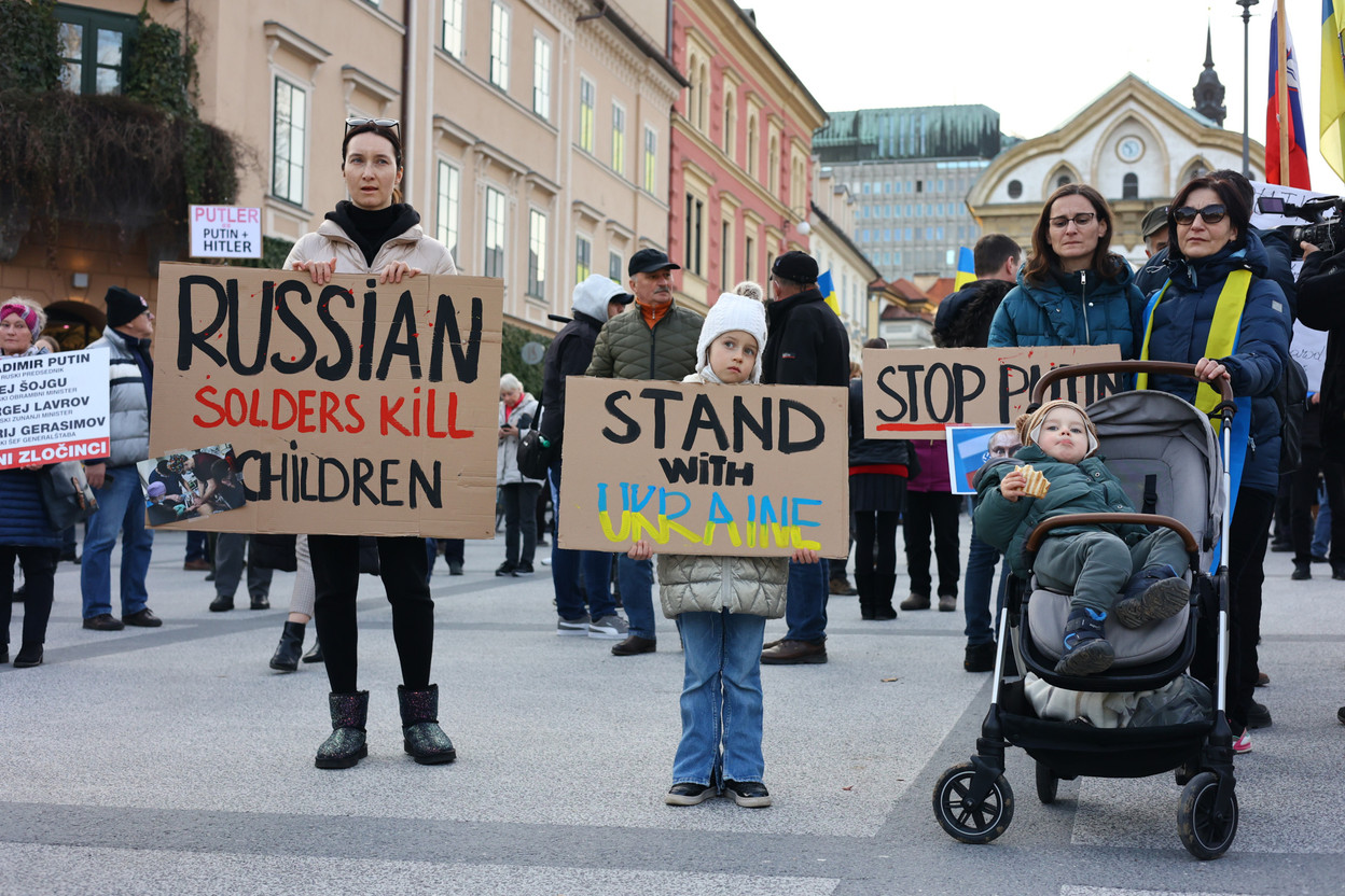 Here, children participating in a demonstration in support of Ukraine on 1 March in Ljubljana, Slovenia. (Photo: European Union)