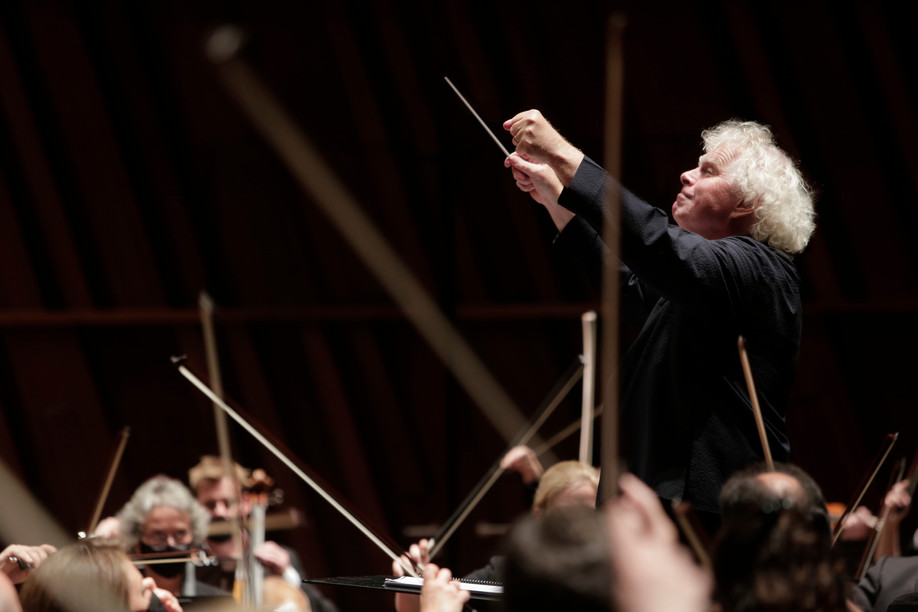 Rattle conducts Siegfried Philharmonie Luxembourg   