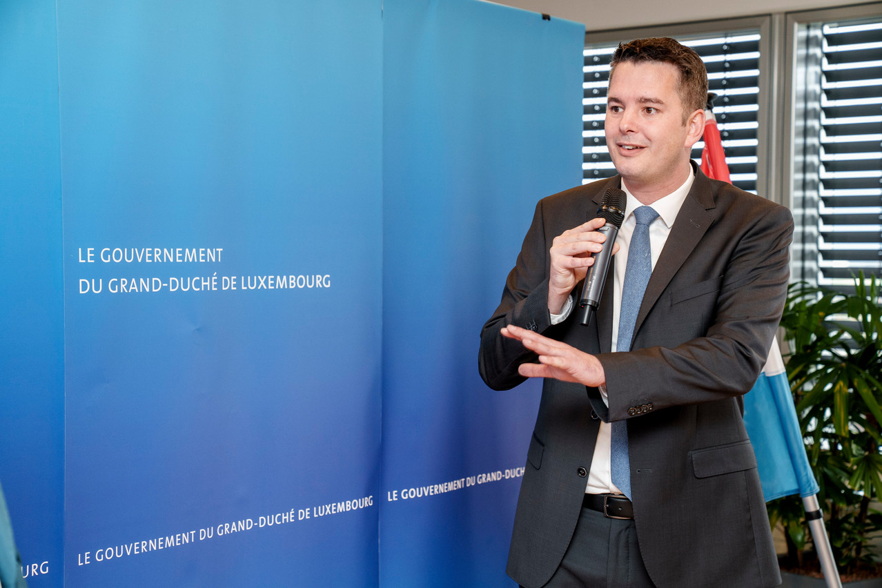 Lex Delles a rendu un hommage appuyé à son prédécesseur Claude Turmes. (Photo: SIP/Anthony Dehez)