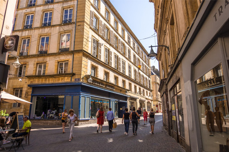 À Metz, comme dans toutes les villes de Moselle de plus de 10.000 habitants, la consommation d’alcool sur la voie publique est désormais interdite. (Photo: Shutterstock)