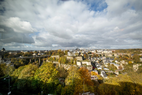 Paperjam.lu a sélectionné les meilleures adresses pour observer la ville de haut, comme ici depuis le Mu. (Photo: Maison Moderne/Archives)