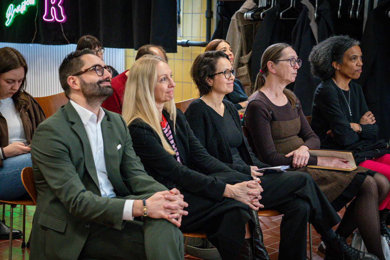 In addition to Luca president Marie Lucas, the announcement of the 2026 Architecture Prize took place in the presence of Culture Minister Éric Thill and, from left to right, Michelle Friederici and Maribel Casas (Luca), Claudine Hemmer (Culture Ministry) and Sala Makumbundu (Luca). (Photo: Luca)