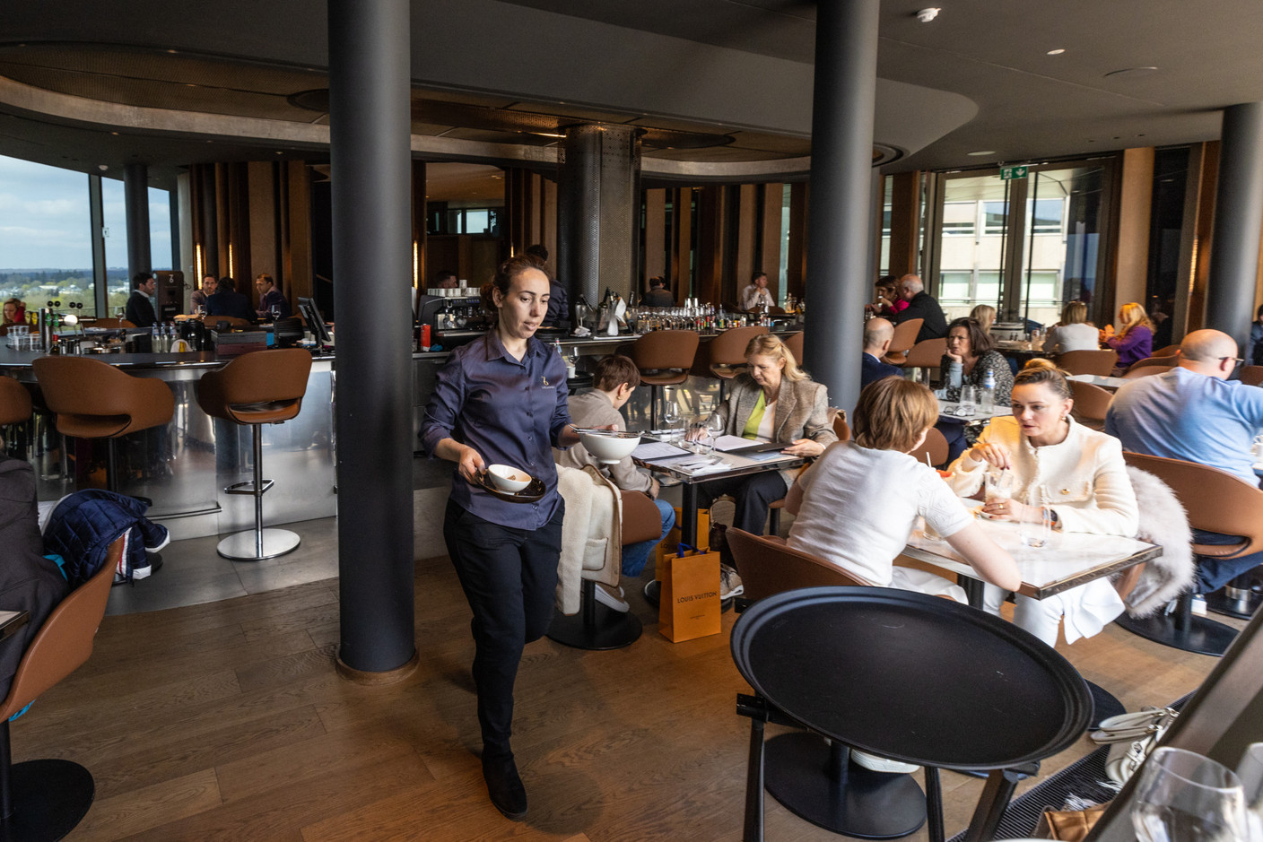 Restaurant Sixseven Rooftop. (Photo: Guy Wolff/Maison Moderne)