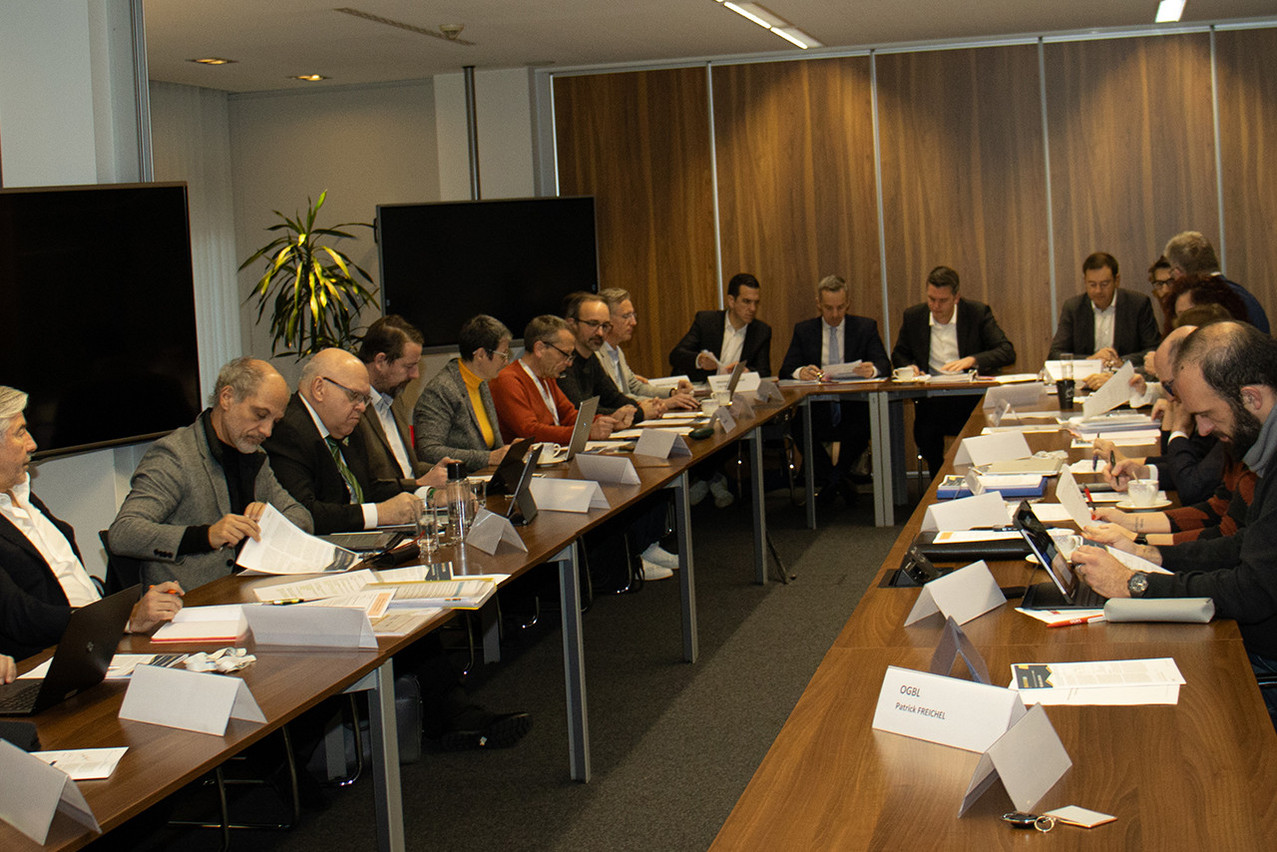 The Comité de conjoncture met on 28 November 2023 under the chairmanship of Lex Delles (DP), minister for the economy, SMEs, energy and tourism, and Georges Mischo (CSV), the labour minister. Photo: SIP