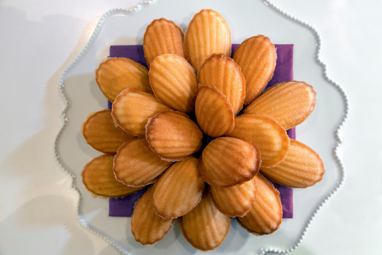 It’s often Léa Linster who greets you in the eponymous boutique. Either way, you’ll leave with plump, tasty madeleines and perhaps a few other items on offer in the shop, such as the fabulous Christine Ferber jams. (Photo: Marc Theis)