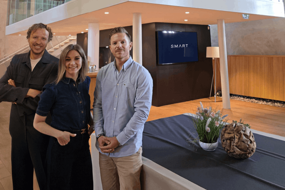 De gauche à droite: Lucas Tutelaire (CEO de Smart), Julie Scheid (head of business France de Smart) et Julian Menard (head of development & partner de Smart). (Photo: Smart)