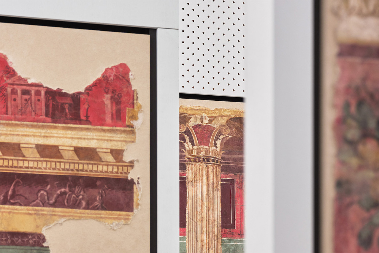 Le bureau SNCDA a travaillé en collaboration avec Richard Venlet pour imaginer une nouvelle muséographie mettant en valeur les fresques de Boscoreale au Musée royal de Mariemont. (Photo: Philippe Braquenier)