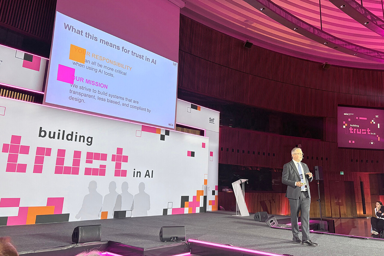 “Trust” is in SnT’s DNA – the “T” stands for “trust”. It is a key element of the technology research centre’s strategy, as highlighted by its director, Yves LeTraon, at a time when everyone is jumping on the LLM bandwagon without a second thought. (Photo: Paperjam)