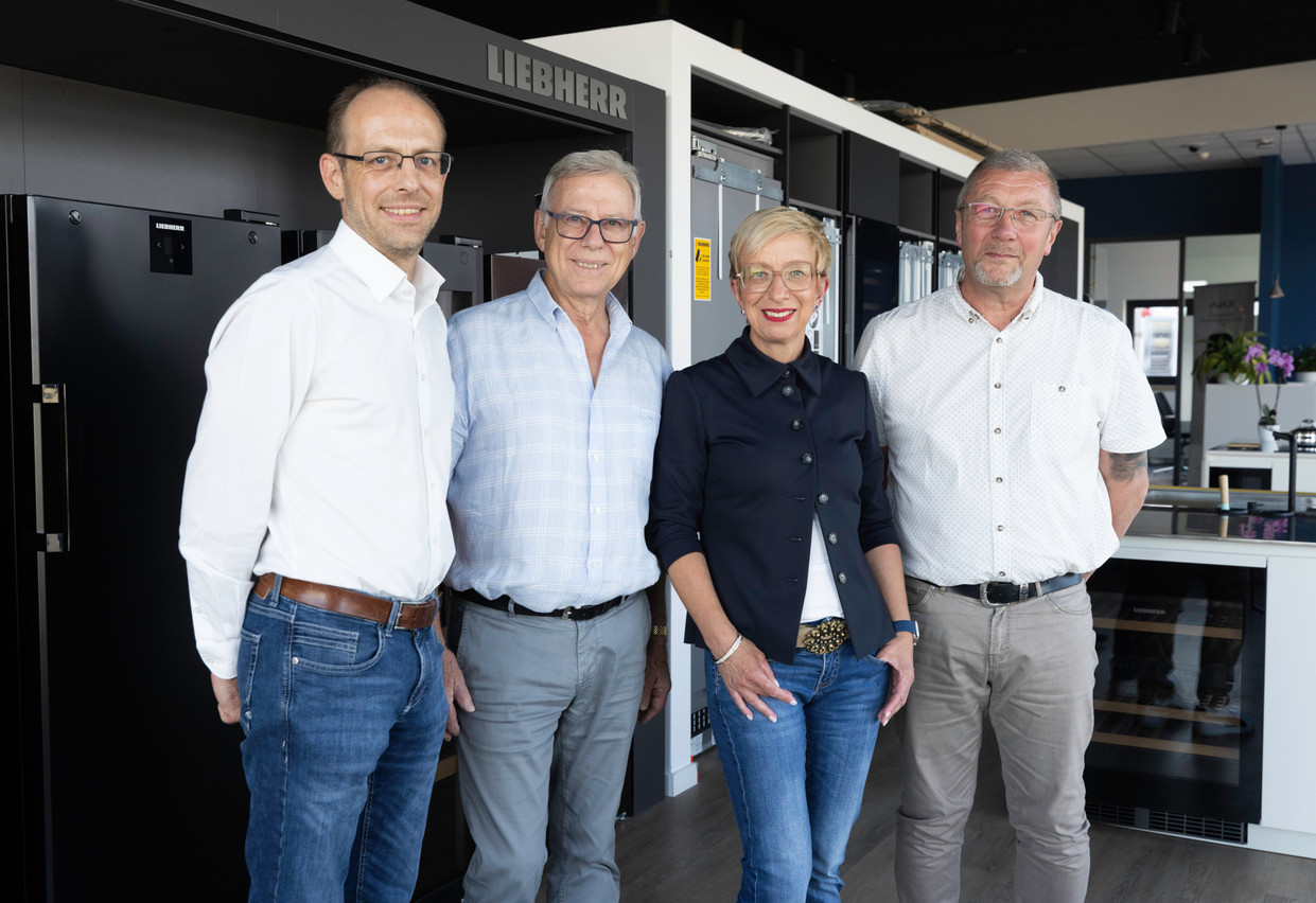Luc Schlottert, Nicolas Pretemer, Estelle Facchinetti et Christian Dauphin écrivent aujourd’hui l’histoire de la PME luxembourgeoise Sogel. (Photo: Guy Wolff/Maison Moderne)