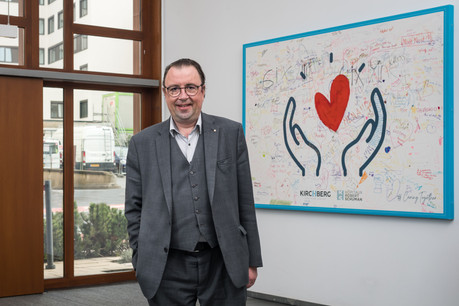 Le Dr Claude Schummer, directeur général des Hôpitaux Robert Schuman, voit en la gestion du personnel le «défi majeur» de cette seconde vague de contaminations au Covid-19 au Luxembourg. (Photo: Nader Ghavami / Maison Moderne)