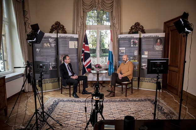 Interview de l’Ambassadeur du Royaume-Uni John Marshall par Duncan Roberts, journaliste Delano.  Jan Hanrion / Maison Moderne Publishing SA