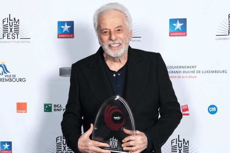 Le cinéaste Alejandro Jodorowsky, avec son prix d’honneur. (Photo: CNA/Romain Girtgen)