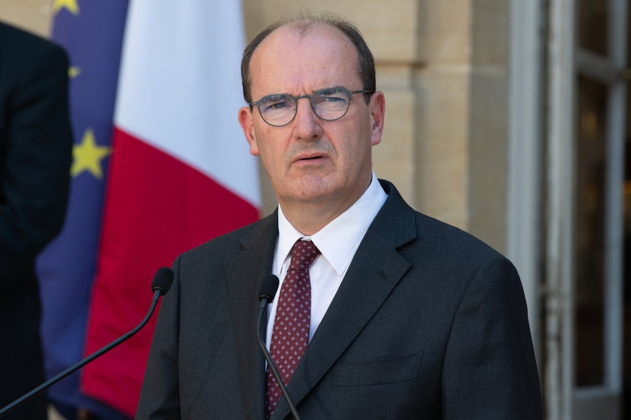 Le Premier ministre français, Jean Castex, a délivré un agrément provisoire à Anticor jusqu’au 2 avril. L’ONG de lutte contre la corruption, qui vise son ministre de la Justice, reçoit des dons d’un millionnaire à la soparfi problématique. (Photo: Shutterstock)