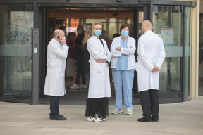 Sortie de maternité de S.A.R. le Prince Charles – 13.05.2020 ((Photo: Matic Zorman / Maison Moderne))