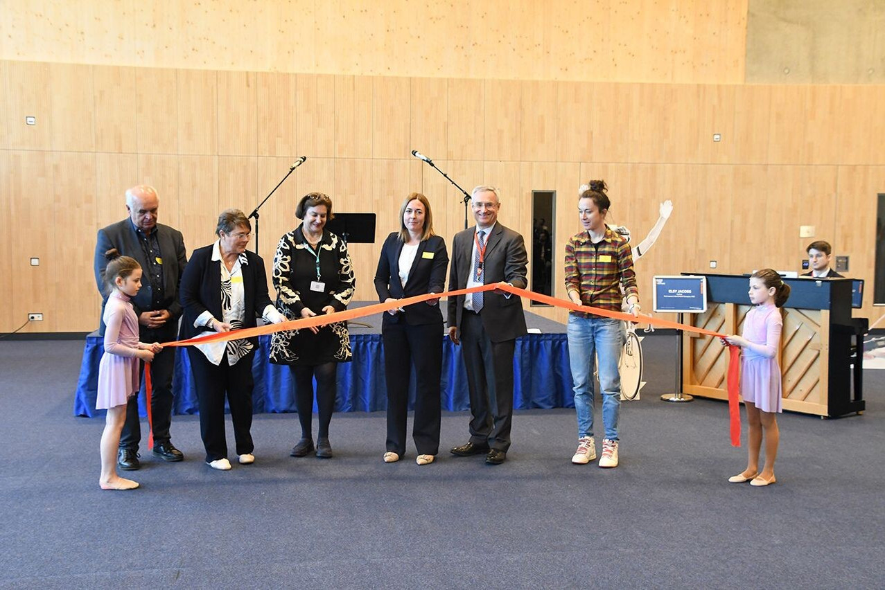 St George’s officially opened its Elsy Jacobs sports facility on Thursday, 23 April 2026, alongside 35th birthday celebrations. The ribbon was cut by Martine Molitor, first government advisor for the Ministry of Education, Children and Youth, representing Minister Claude Meisch. (Photo: St George’s International School, Luxembourg)