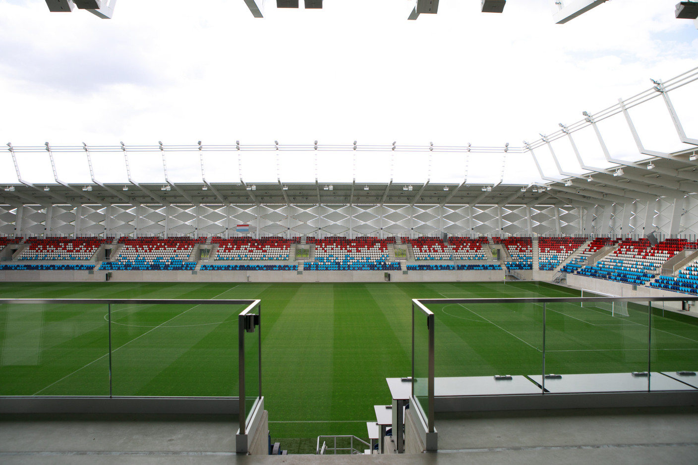The Stade de Luxembourg is equipped with 540 business seats.  Photo: Matic Zorman / Maison Moderne