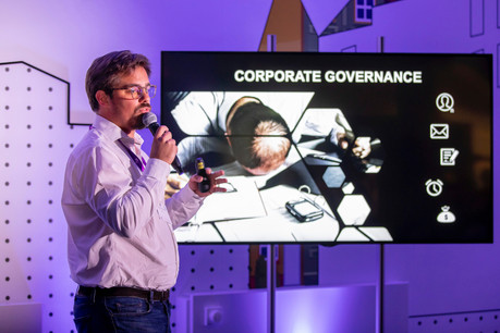 À la tête de Stampify, Guillaume de Vergnies est prêt pour la première version commerciale de sa solution. Big Four et cabinets d’avocats se bousculent dans un pays où le nombre de conseils d’administration dépasse celui des résidents… (Photo: Jan Hanrion / Maison Moderne)