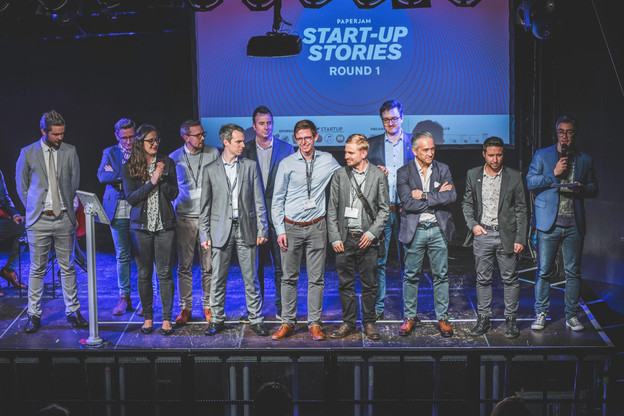 Olivier Rozet (Viréo), Franck Chatillon (Greenwich Dealing Luxembourg), Margaux Raab (Niaouli), Graham White (Modus3), François Sprumont (Movesion), Darren Douglas (Modus3), Greg Janota (MyMedBot), Jacob Arnould (MyMedBot), Axel Schmiegelow (itravel), Gilles Moro (EMP Corp), Michel Cucchiara (Mandexpa) et Julien Delpy (Paperjam Club) (Photo : Arthur Ranzy / Maison Moderne)