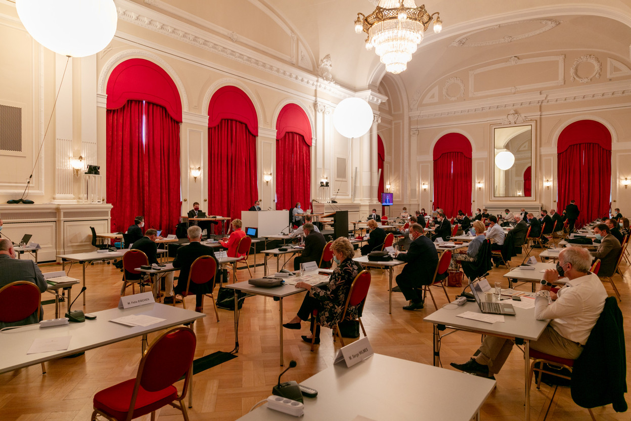 Un débat public se tiendra le 12 janvier sur la vaccination obligatoire. En attendant ceux contre le CovidCheck. (Photo: Romain Gamba/Maison Moderne/Archives)