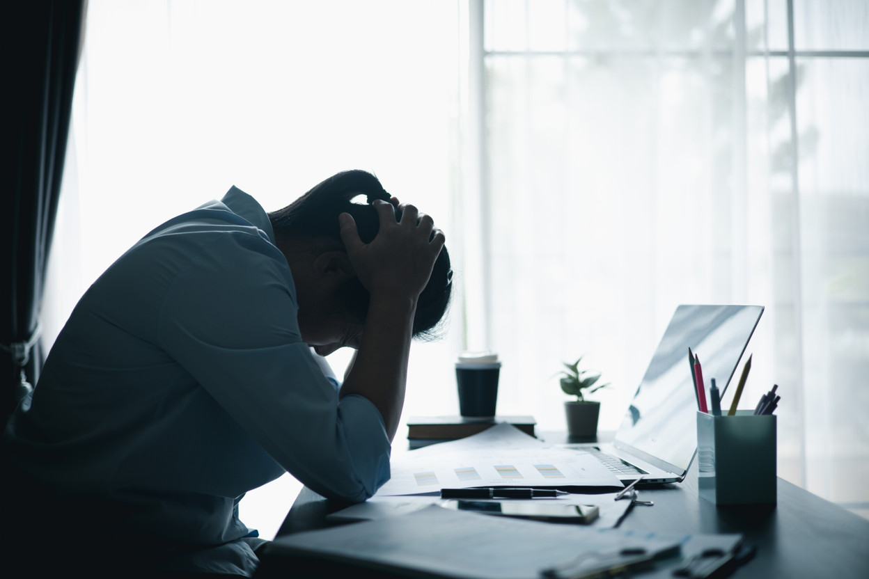 In Luxembourg, 6.6% of employees and civil servants say they had suicidal thoughts in 2025, compared with 2.2% in 2014. The Quality of Work Index highlights more challenging working conditions and fewer resources. (Photo: Shutterstock)