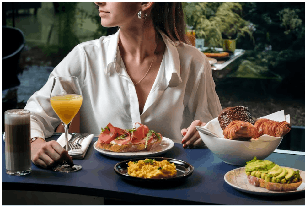 Sunday brunch on the top! Meet us on the rooftop of SixSeven (Photo: SixSeven)