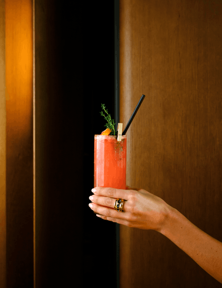 Sunday brunch on the top! Meet us on the rooftop of SixSeven (Photo: SixSeven)