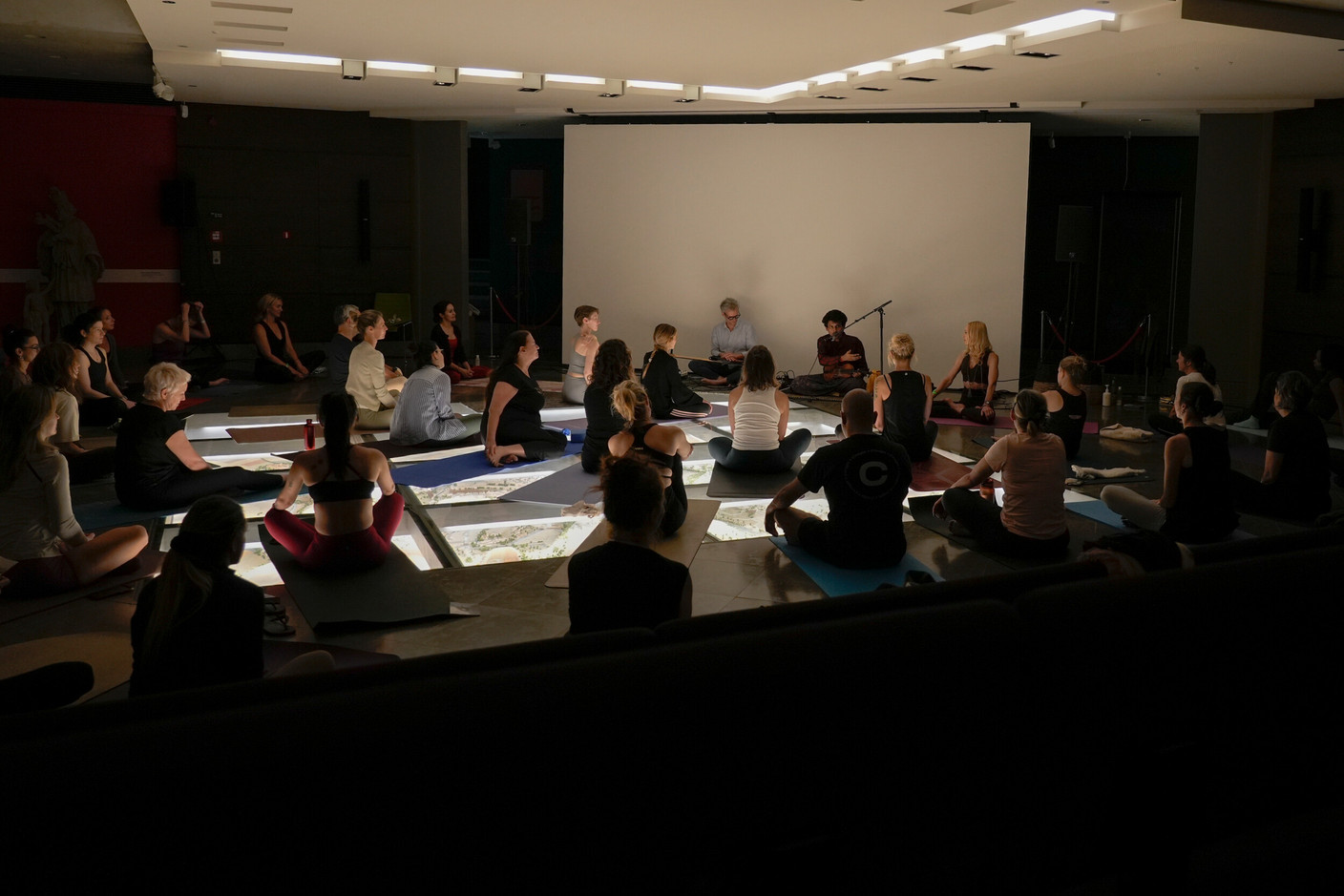 The Sunset Rooftop Yoga + Live Music event took place on 3 June 2026 at the Draï Eechelen Museum. (Photo: Virginie Willemet/Vyou)